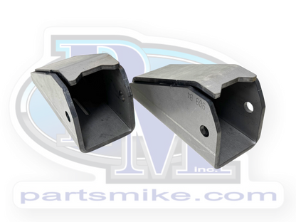 Lower Frame Link Mount Bracket, 2-5/8" Mounting Width, 9/16" Bolt Hole, (PM4400-0110)